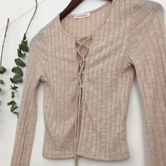 SOLD ❌ HONEY PUNCH Front Lace-up Crop Top - Picture 5 of 6